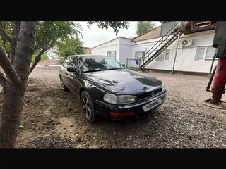 Toyota Camry, 1992