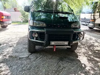Mitsubishi Delica