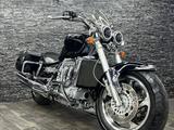 Triumph  ROCKET 3 BATYR MOTO 2005 годаүшін4 500 000 тг. в Алматы