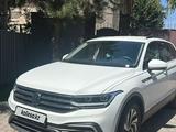 Volkswagen Tiguan 2022 года за 13 500 000 тг. в Алматы – фото 2