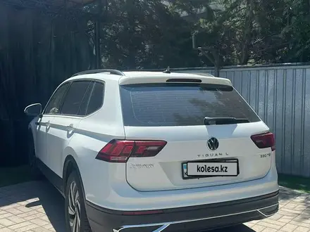 Volkswagen Tiguan 2022 года за 13 500 000 тг. в Алматы – фото 3