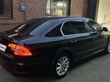 Skoda Superb 2013 годаfor6 800 000 тг. в Алматы – фото 3