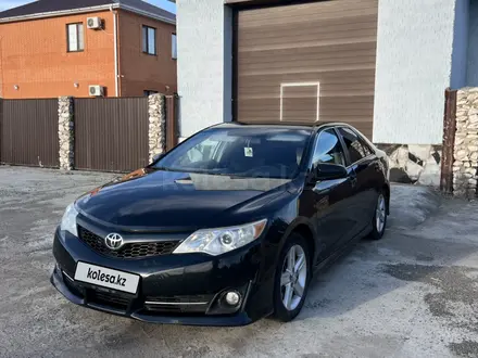 Toyota Camry 2014 года за 8 000 000 тг. в Атырау