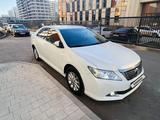 Toyota Camry 2014 года за 10 000 000 тг. в Астана – фото 2