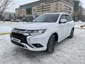 Mitsubishi Outlander 2022 годаүшін11 900 000 тг. в Актобе – фото 3