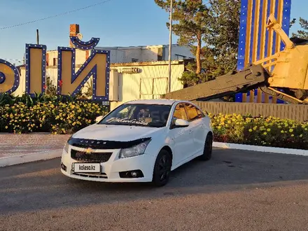 Chevrolet Cruze 2011 года за 3 400 000 тг. в Костанай – фото 2