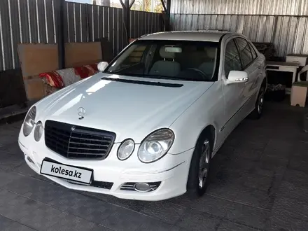 Mercedes-Benz E 320 2003 года за 8 500 000 тг. в Актобе – фото 3