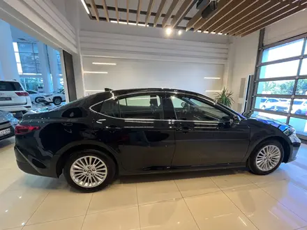 Toyota Camry Elegance 2025 года за 18 690 000 тг. в Караганда – фото 11