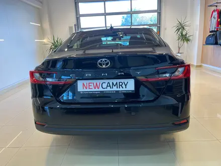 Toyota Camry Elegance 2025 года за 18 690 000 тг. в Караганда – фото 5