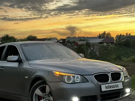 BMW 520 2003 года за 4 200 000 тг. в Алматы