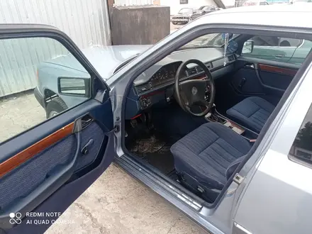 Mercedes-Benz E 200 1992 года за 1 900 000 тг. в Тараз – фото 7