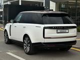 Land Rover Range Rover 2024 года за 165 500 000 тг. в Алматы – фото 4