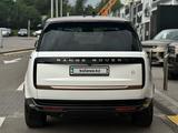Land Rover Range Rover 2024 года за 165 500 000 тг. в Алматы – фото 5