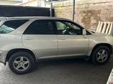 Lexus RX 300 2003 годаүшін5 500 000 тг. в Алматы – фото 3