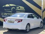 Toyota Camry 2014 года за 8 700 000 тг. в Атырау – фото 4