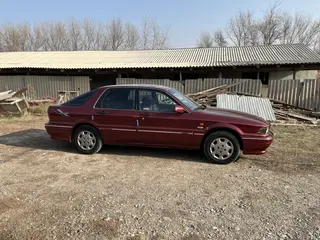 Mitsubishi Galant