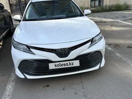 Toyota Camry 2019 года за 12 500 000 тг. в Караганда