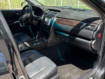 Toyota Camry 2015 года за 9 500 000 тг. в Алматы – фото 13
