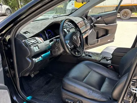 Toyota Camry 2015 года за 9 500 000 тг. в Алматы – фото 15