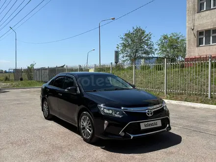 Toyota Camry 2015 года за 9 500 000 тг. в Алматы – фото 3