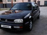 Volkswagen Golf 1993 годаүшін1 000 000 тг. в Турара Рыскулова