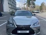 Lexus ES 250 2021 годаfor23 500 000 тг. в Караганда
