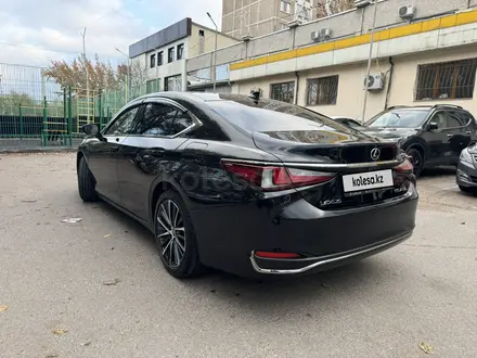 Lexus ES 250 2022 года за 24 400 000 тг. в Алматы – фото 7