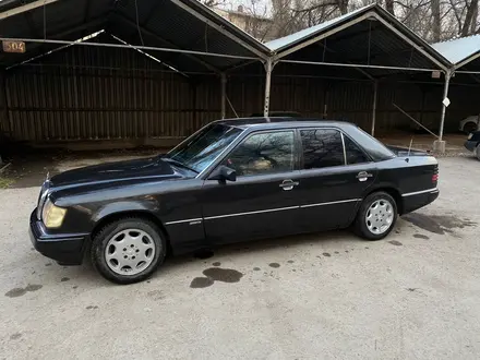 Mercedes-Benz E 230 1992 года за 1 300 000 тг. в Тараз – фото 5