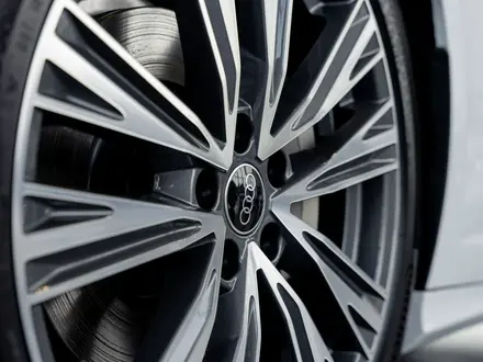 Audi A6 45 TFSI Quattro 2024 года за 39 140 000 тг. в Алматы – фото 10