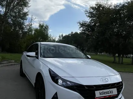 Hyundai Elantra 2023 года за 9 500 000 тг. в Усть-Каменогорск