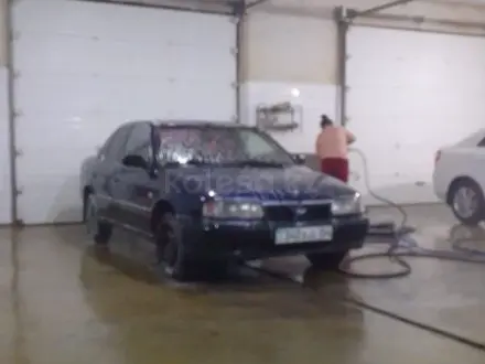 Nissan Primera 1994 года за 700 000 тг. в Актобе