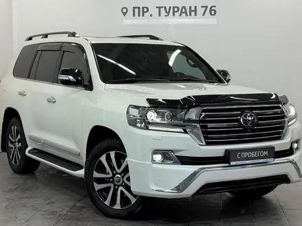 Toyota Land Cruiser Luxe 2017 года за 29 000 000 тг. в Астана – фото 19