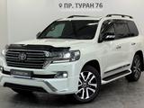 Toyota Land Cruiser Luxe 2017 года за 29 400 000 тг. в Астана