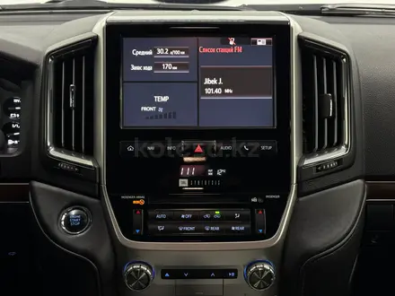 Toyota Land Cruiser Luxe 2017 года за 29 000 000 тг. в Астана – фото 15