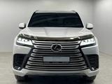 Lexus LX 600 Luxury 7S 2022 года за 67 000 000 тг. в Алматы – фото 2