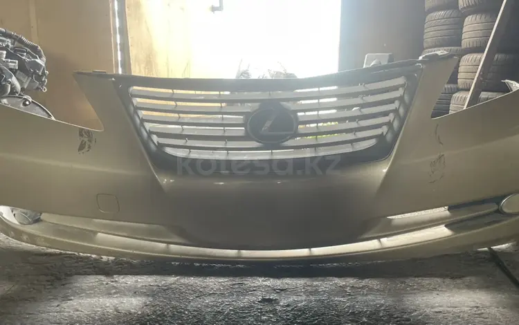 Бампер на Lexus es 350 за 200 150 тг. в Астана