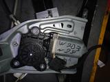 Механизм Стеклоподъемник Mercedes W203 C240 задний правый за 25 000 тг. в Алматы – фото 2