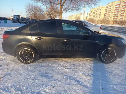 Chevrolet Cruze 2011 года за 3 300 000 тг. в Актобе – фото 4