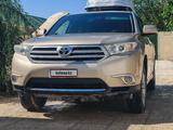 Toyota Highlander 2013 годаүшін9 500 000 тг. в Жанаозен