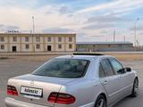 Mercedes-Benz E 320 2002 годаүшін5 000 000 тг. в Жанаозен – фото 5