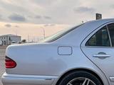 Mercedes-Benz E 320 2002 годаүшін5 000 000 тг. в Жанаозен – фото 4