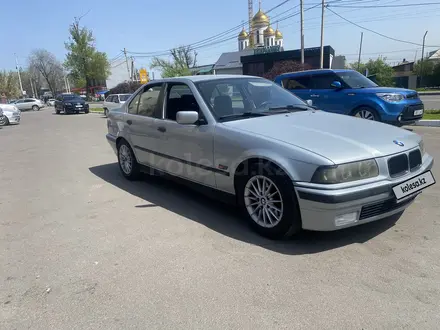 BMW 320 1995 года за 1 650 000 тг. в Алматы – фото 5