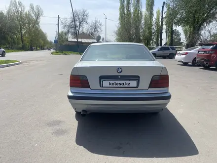 BMW 320 1995 года за 1 650 000 тг. в Алматы – фото 3