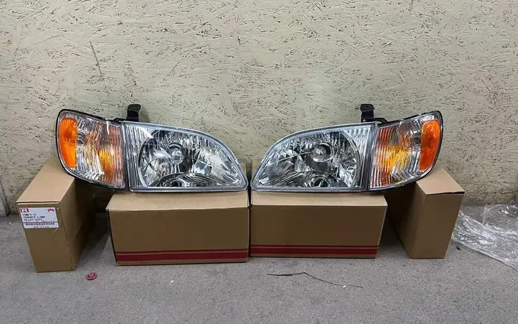 Фара поворотник Toyota Sienna 01-04 Тойота Сиенна за 12 000 тг. в Алматы