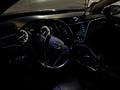 Toyota Camry 2018 года за 11 500 000 тг. в Костанай – фото 15