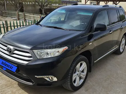 Toyota Highlander 2011 года за 12 700 000 тг. в Жанаозен