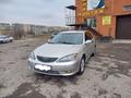 Toyota Camry 2002 годаүшін3 700 000 тг. в Караганда – фото 2