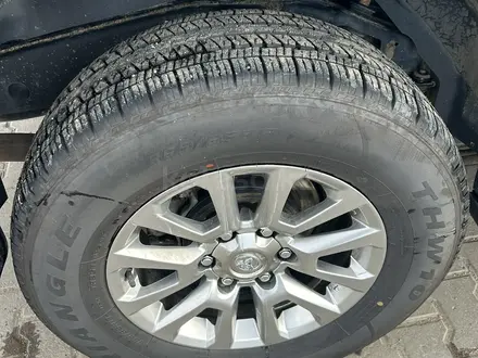Toyota Land Cruiser Prado 2016 года за 18 300 000 тг. в Актобе – фото 11