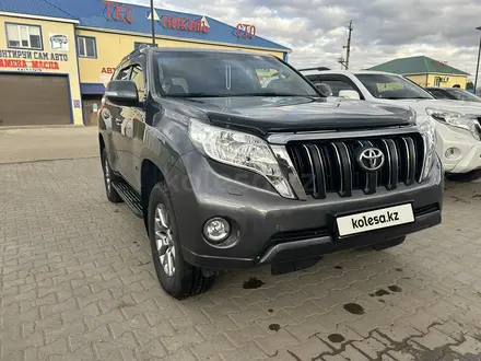Toyota Land Cruiser Prado 2016 года за 18 300 000 тг. в Актобе – фото 3