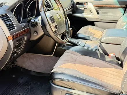 Toyota Land Cruiser 2013 года за 22 522 020 тг. в Алматы – фото 12